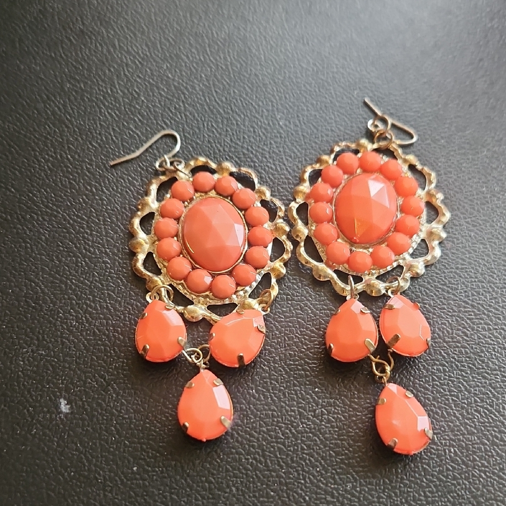 Elegant Vintage Coral Drop Earrings